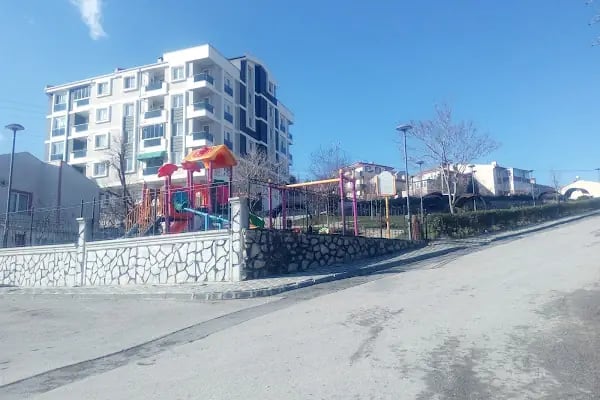 Sütlüce Mahallesi Seyir Parkı - Resim 1