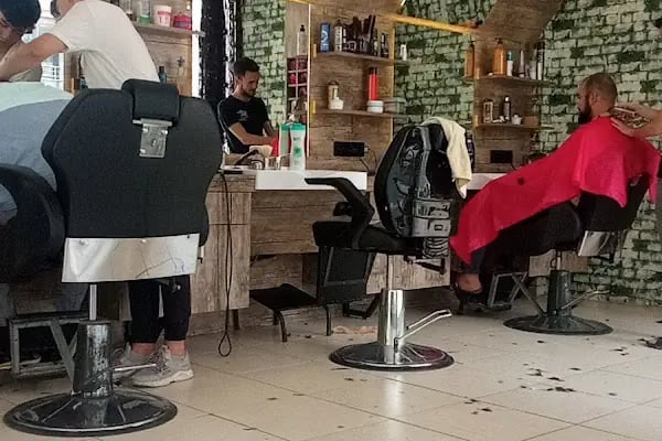 Sarıgül Erkek Kuaförü - Resim 3