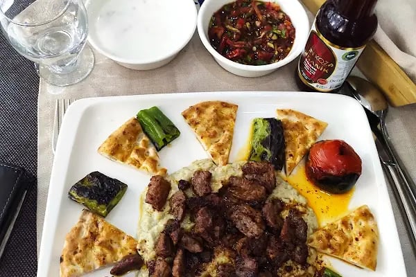 Necip Özbek Restaurant - Resim 6