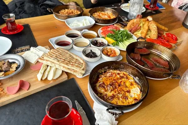 Necip Özbek Restaurant - Resim 3