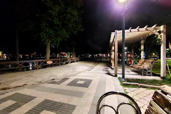 Hürriyet Parkı - Resim 13