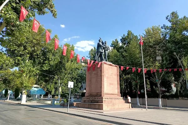 Hürriyet Parkı - Resim 16