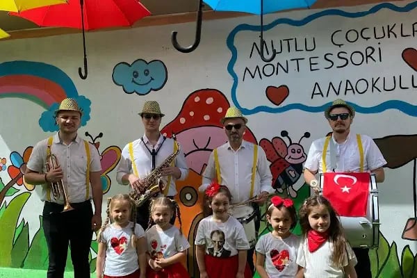 GEMLİK MUTLU ÇOCUKLAR MONTESSORİ ANAOKULU - Resim 3
