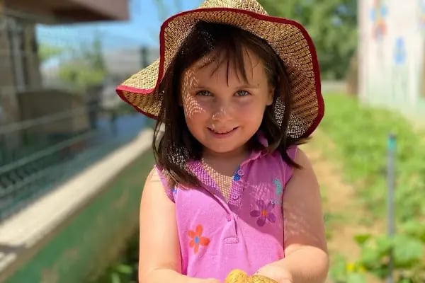 GEMLİK MUTLU ÇOCUKLAR MONTESSORİ ANAOKULU - Resim 20