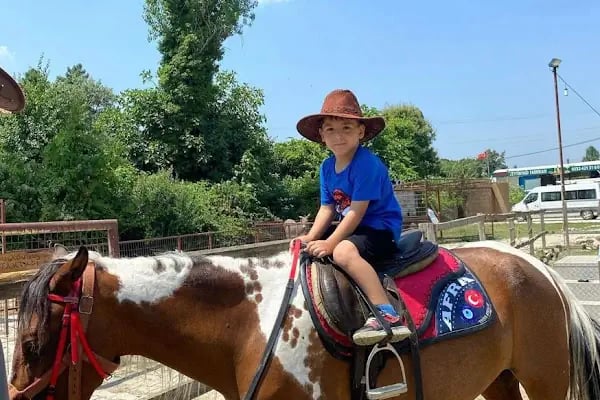 GEMLİK MUTLU ÇOCUKLAR MONTESSORİ ANAOKULU - Resim 7