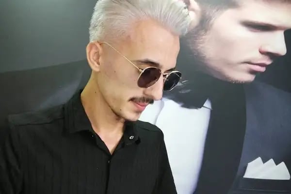 SALON NATUREL BARBER CLUB Saça Dair Herşey - Resim 14