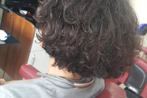 SALON NATUREL BARBER CLUB Saça Dair Herşey - Resim 17
