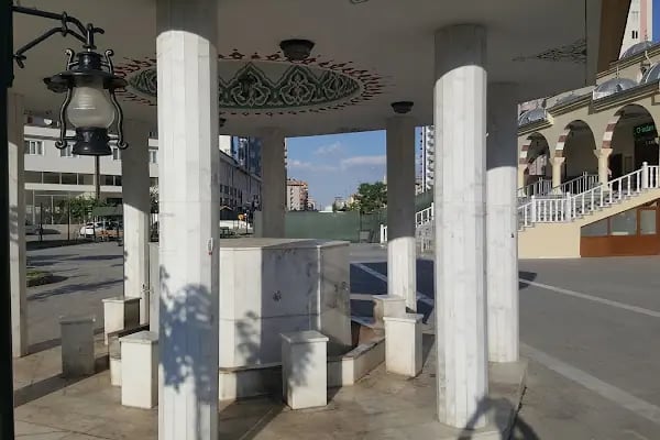emine konukoğlu cami - Resim 20