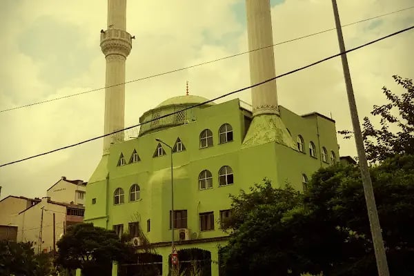 Lütfullah Cami - Resim 1