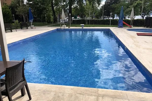 Yağmur Havuz ve Sauna - Resim 2