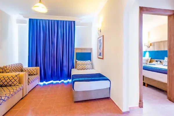 Club Big Blue Suite Hotel - Resim 12