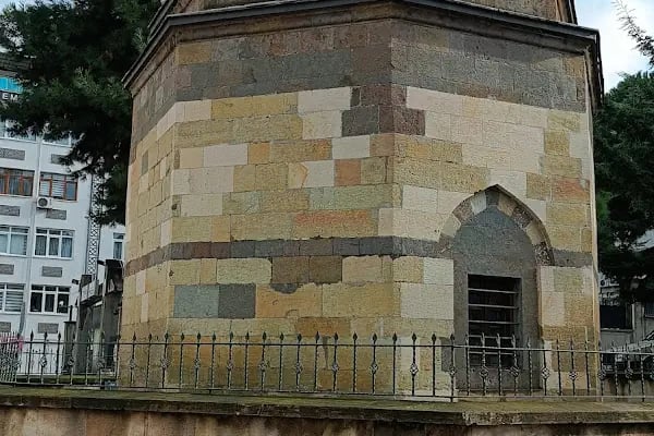 Emir Mehmet Türbesi - Resim 15