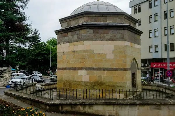 Emir Mehmet Türbesi - Resim 19
