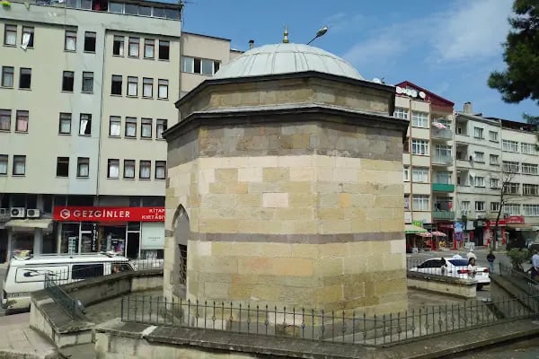 Emir Mehmet Türbesi - Resim 2
