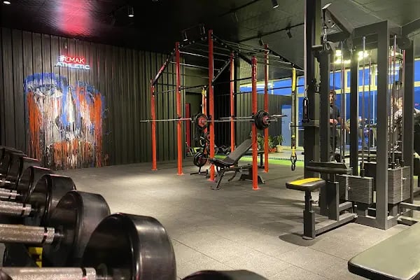 EMAK ATHLETİC Training Club - Resim 1