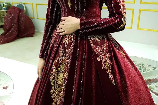 Zümrüt Gelinlik ve moda evi - Resim 18