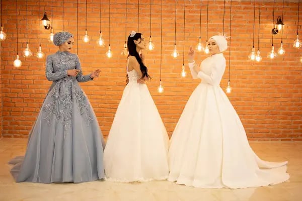 Zümrüt Gelinlik ve moda evi - Resim 2