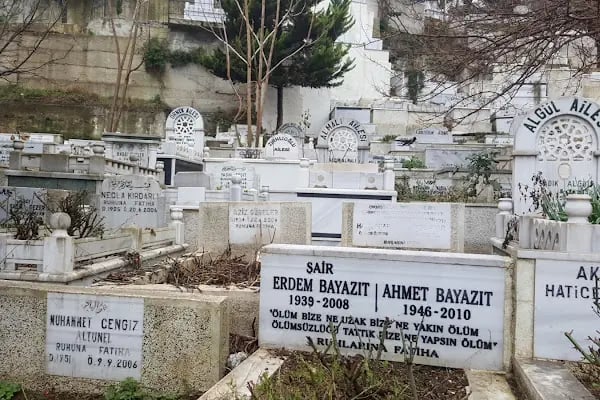 Şair Adil Erdem Bayazıt Kabri - Resim 2