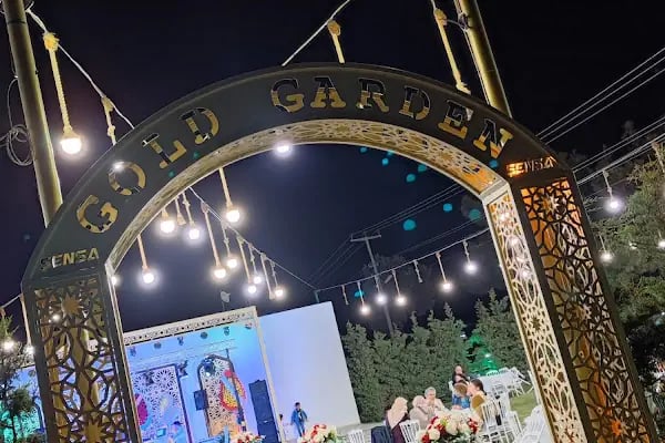 Osman's Place Pestaurant - Resim 5