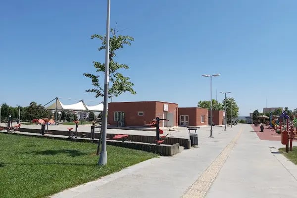 Arnavutköy Şehir Parkı - Resim 7