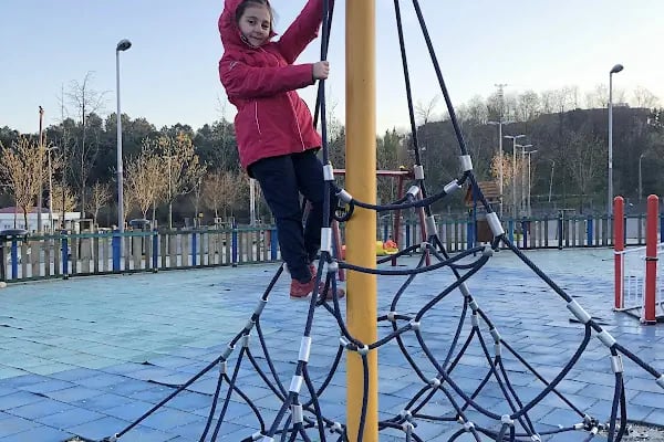 Arnavutköy Şehir Parkı - Resim 11