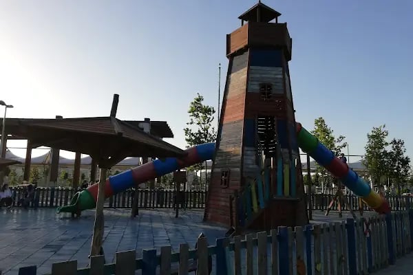 Arnavutköy Şehir Parkı - Resim 10