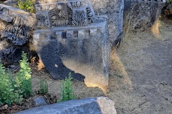 Kırık Kilise - Resim 16