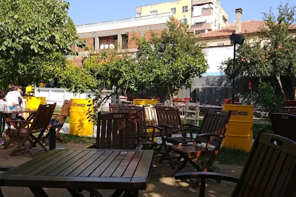 Bahçe Kafeterya - Resim 1