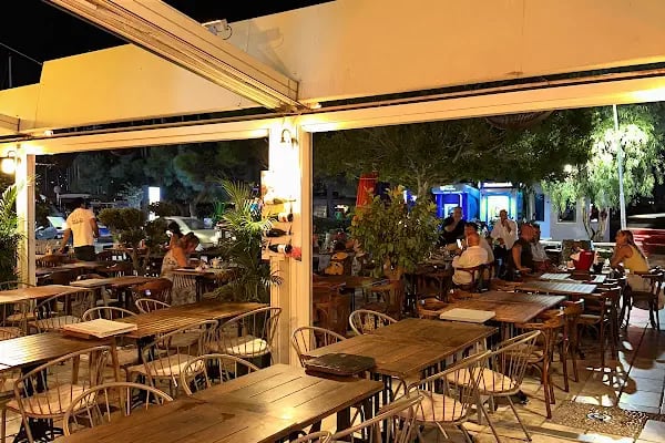 Paccini Coffee & Pub - Resim 9