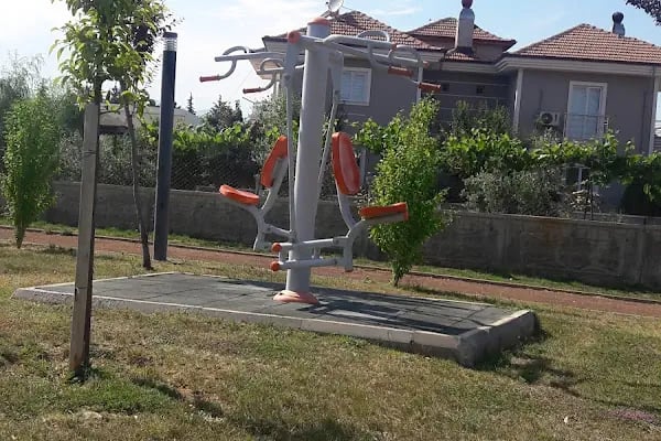 YALINLI PARK - Resim 3