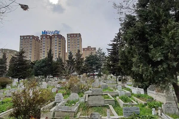 Esenyurt mezarlığı - Resim 4