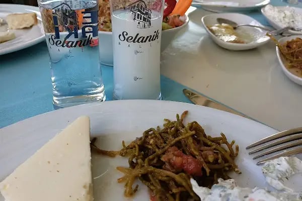 Paşa'nın Yeri Sulu Ev Yemekleri - Resim 6