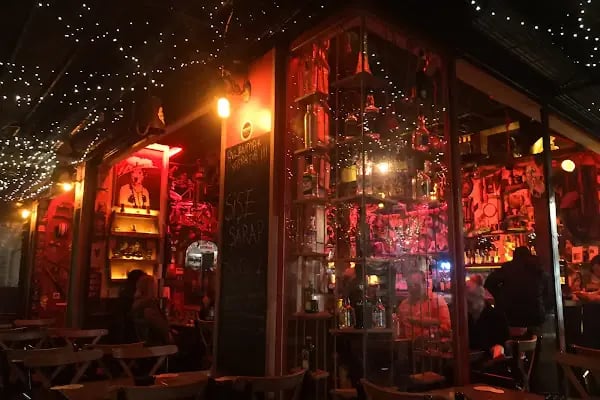 SHERIFF WESTERN BAR&amp; FOOD - Resim 4