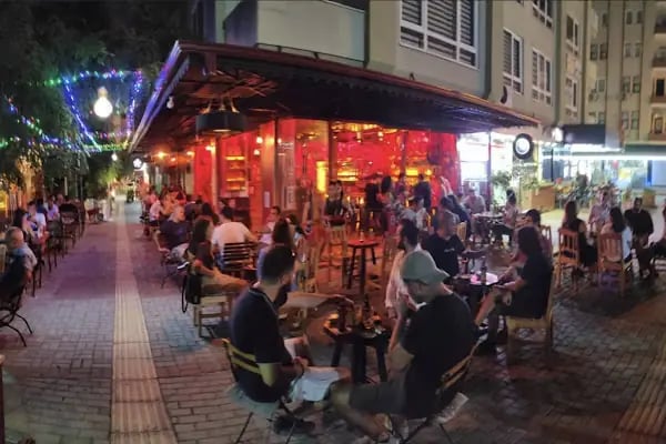 SHERIFF WESTERN BAR&amp; FOOD - Resim 10