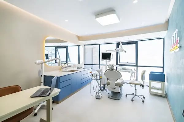 Diş Hekimi Göksenin Bulut - 7/24 Açık Diş Kliniği - Resim 2