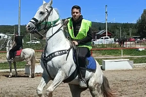 Bornova Karaçam Binicilik - Resim 9