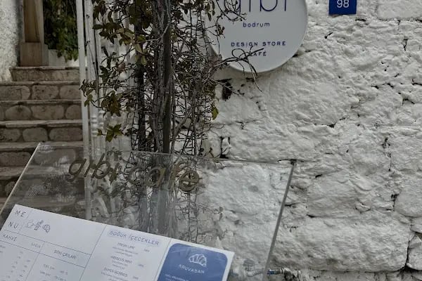 DIY and Green / Art & Coffee Shop - Resim 20