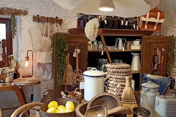 DIY and Green / Art & Coffee Shop - Resim 7