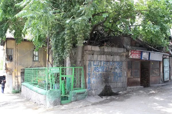 MELİKE HATUN SULTAN TÜRBESİ - Resim 13