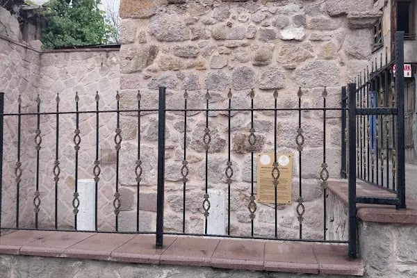 MELİKE HATUN SULTAN TÜRBESİ - Resim 11
