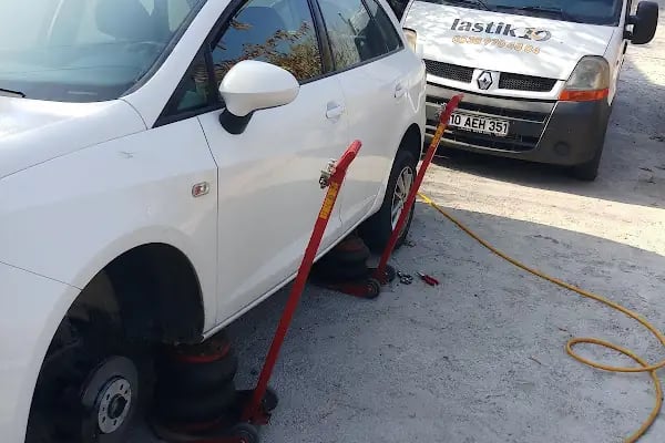 Lastik 10 7/24 Balıkesir lastik tamir, lastik yol yardım,Balıkesir nöbetci lastikci - Resim 17