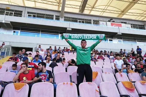 Mersin Stadyumu - Resim 13
