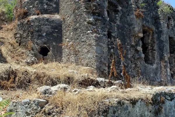Hagios Contantinos Kilisesi - Resim 6