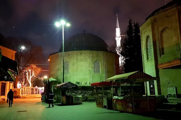 Siyavuş Paşa Türbesi - Resim 13