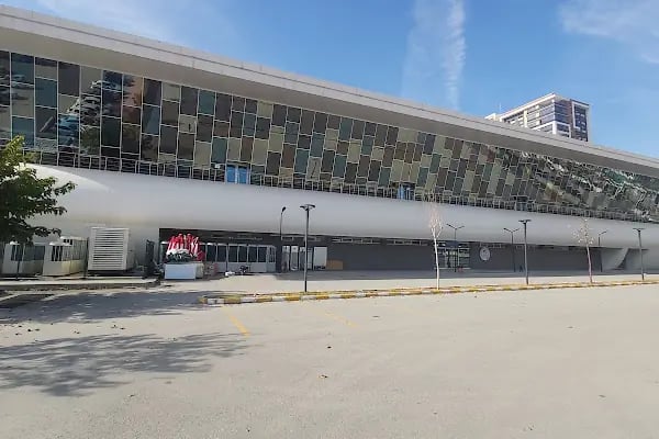 TAHA AKGÜL SPOR MERKEZİ - Resim 17