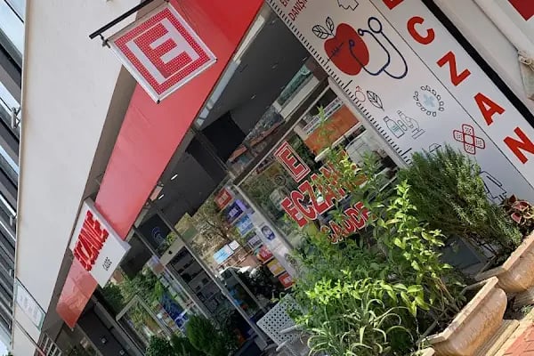 Cadde Eczanesi - Resim 10