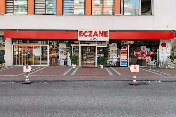 Cadde Eczanesi - Resim 16