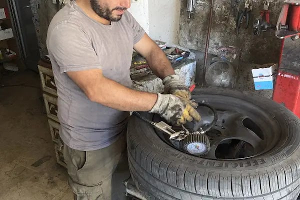 TOKATLI LASTİKÇİ - Resim 1