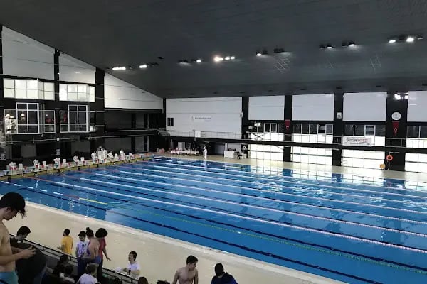 Bursa Atıcılar Havuzu Yüzme Dünyası Spor Kulübü - Resim 2