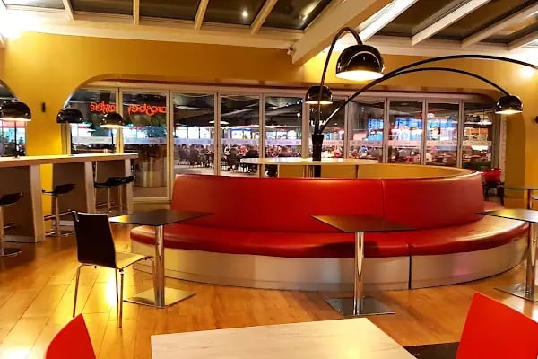 Paribu Cineverse Pendorya Alışveriş Merkezi - Resim 14